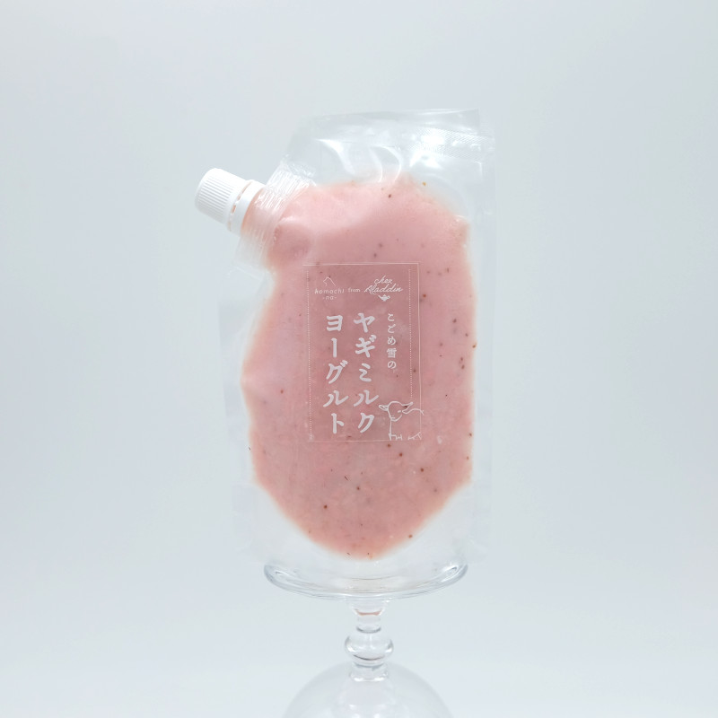 [冷凍]【komachi-na-】フロム・シェ・アラジン こごめ雪のヤギミルクヨーグルト いちご